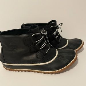 Sorel Duck Boots Black 9.5 Womens